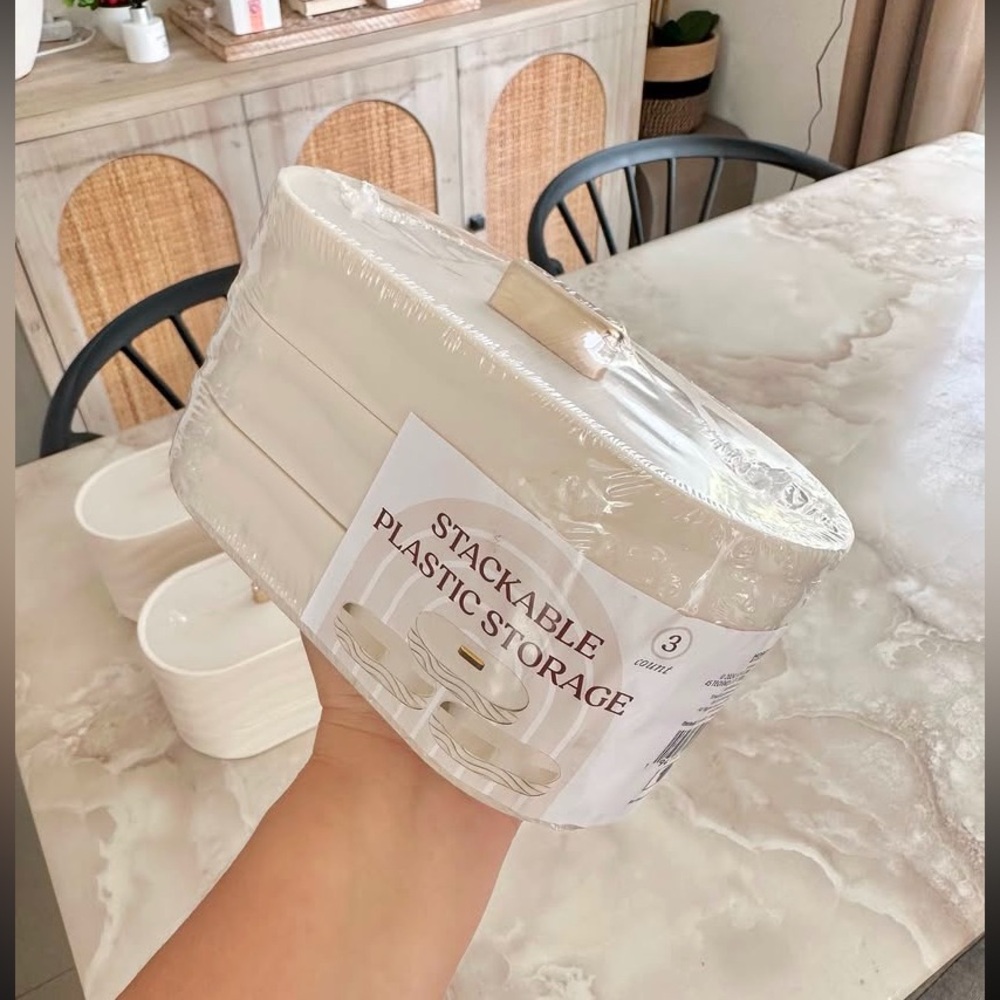 ✨5 for $15✨ Stackable Storage Bin